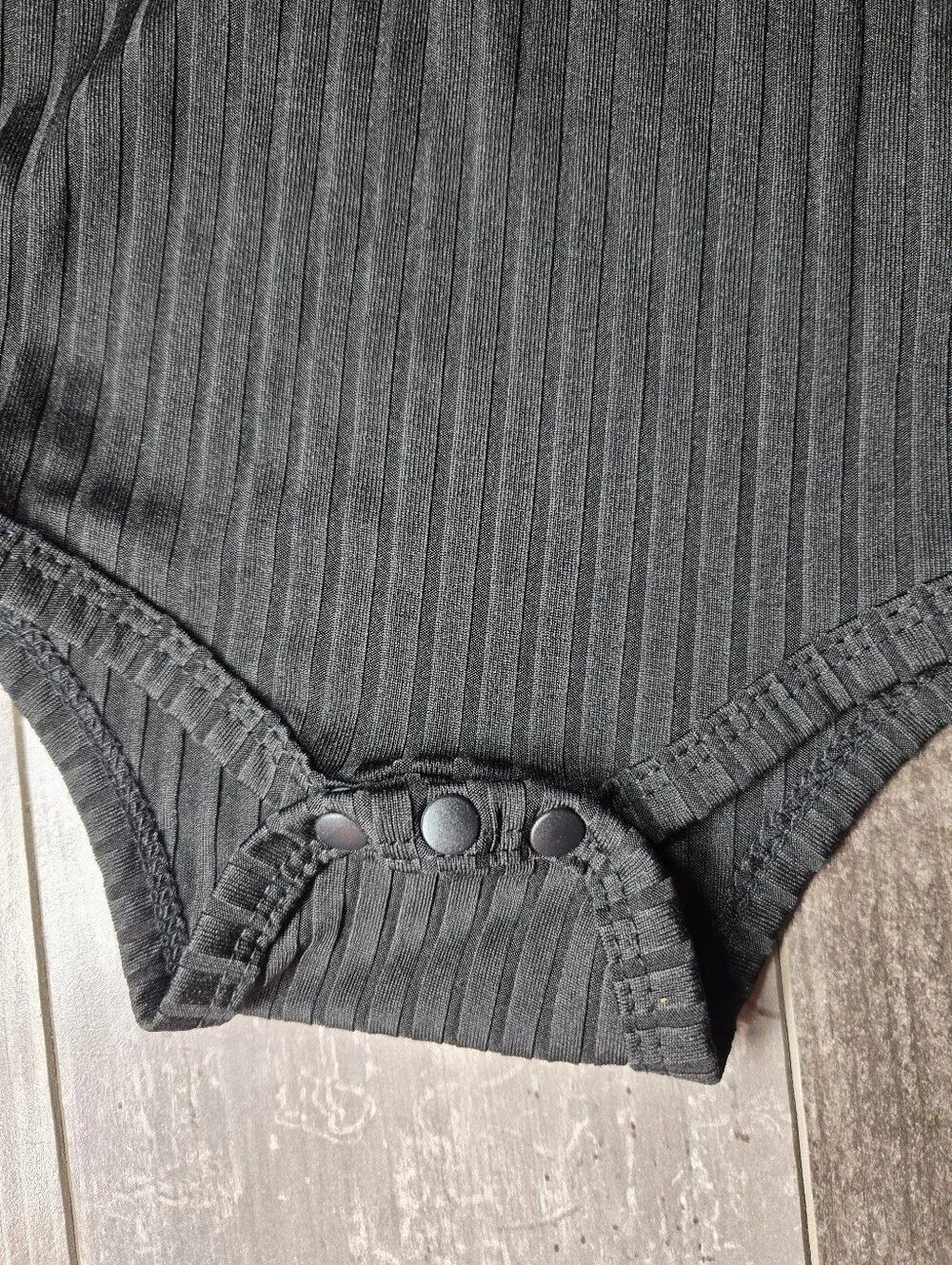 Black Ribbed Flutter-Sleeve Baby Girl One-Piece Bodysuit Size 0-3M NWOT